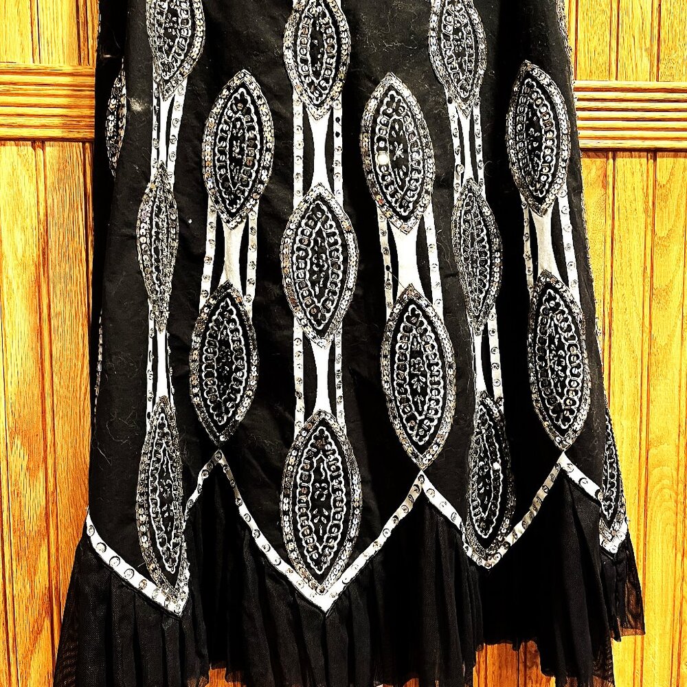 BASIL & MANDE SILVER COLLECTION SKIRT